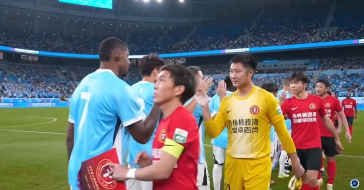 韋斯利一劍封喉 彭鵬九撲零封 深圳1-0遼寧