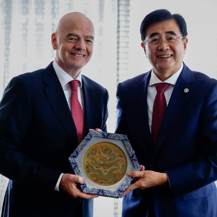 因凡蒂諾溫哥華會見宋凱 FIFA前進計劃推動中國足球體系重組