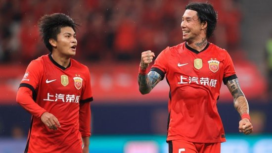 19歲蒯紀聞助攻36歲張琳芃 海港3-0輕取大連英博