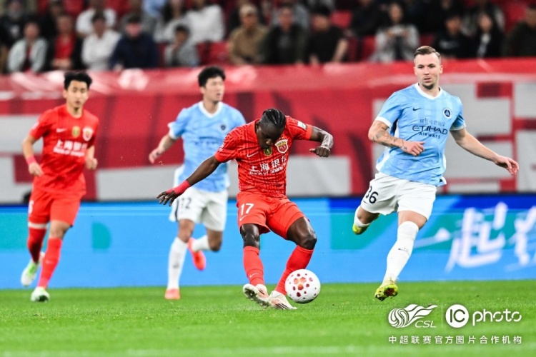 劉祝潤第86分鐘扳平 海港1-1戰(zhàn)平深圳新鵬城