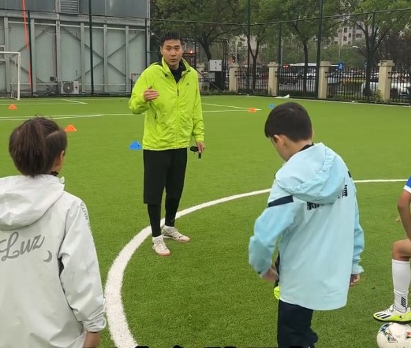 雷騰龍免費精英青訓模式：兩年周期不收費，目標全國頂尖