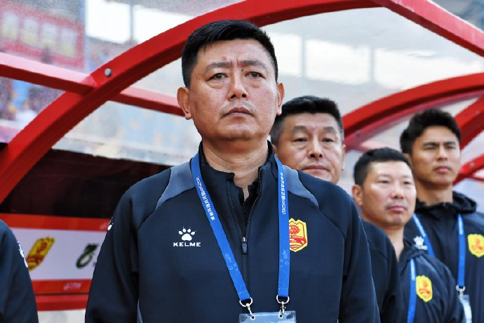 中甲三隊齊換帥：保級掙扎與沖超野心催生決策層果決換血