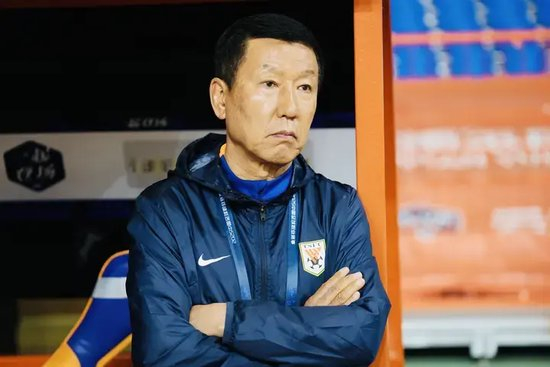 四輪不勝防線崩盤 泰山隊(duì)周六主場迎戰(zhàn)浙江急需三分止血