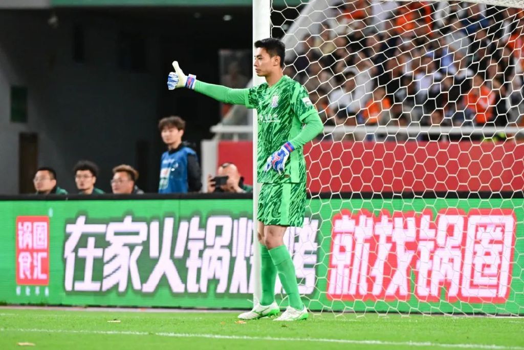 申花客戰蓉城前夕：限制羅慕洛成勝負手，薛慶浩欲續零封